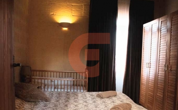 f61e4bb5-0d78-41fe-952b-1ae44ba304af